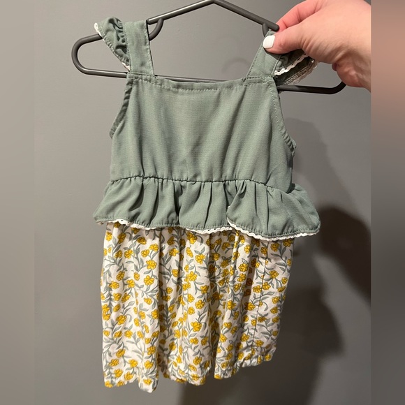 Top - Picture 2 of 3